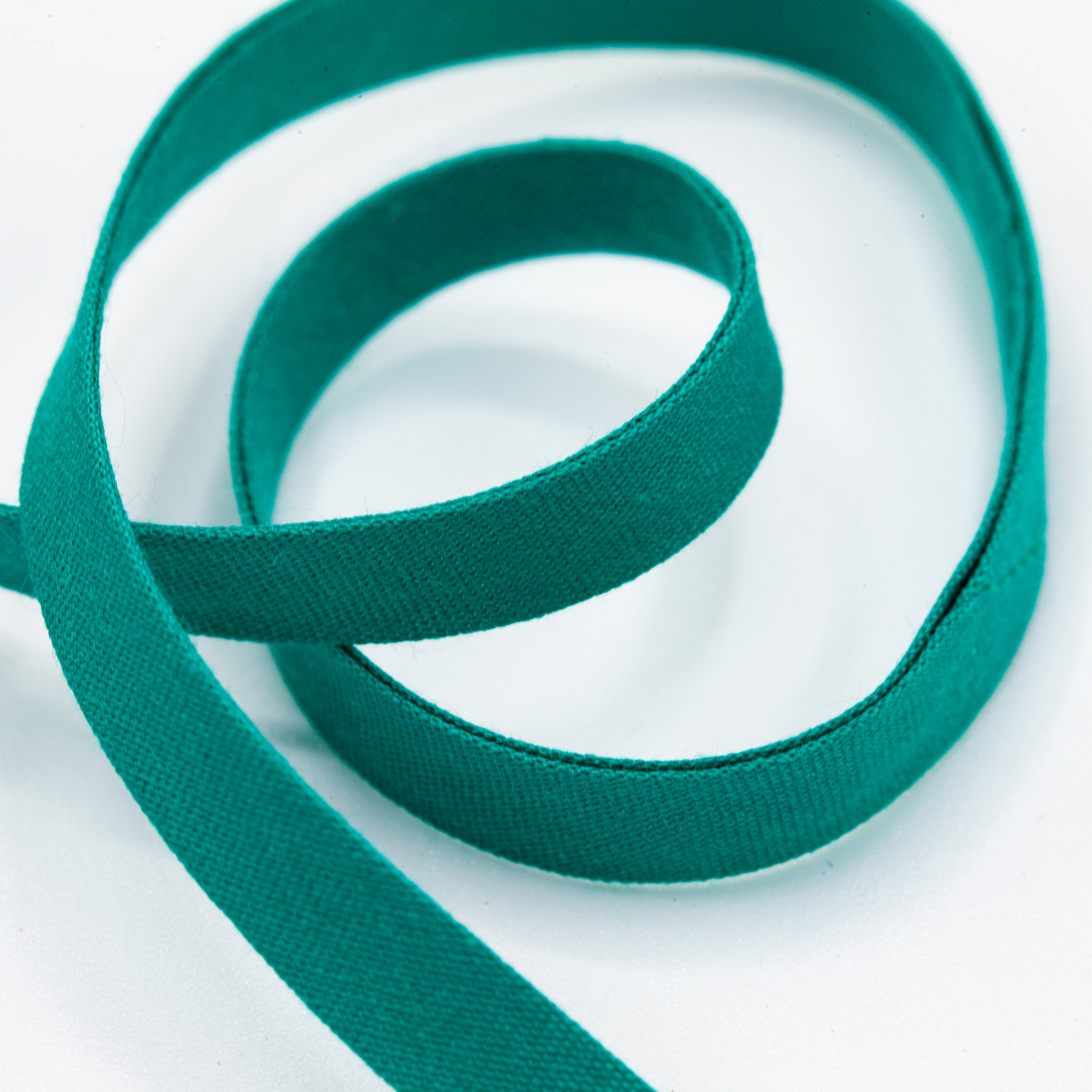 Bias Tape - Emerald - 7mm (detail)