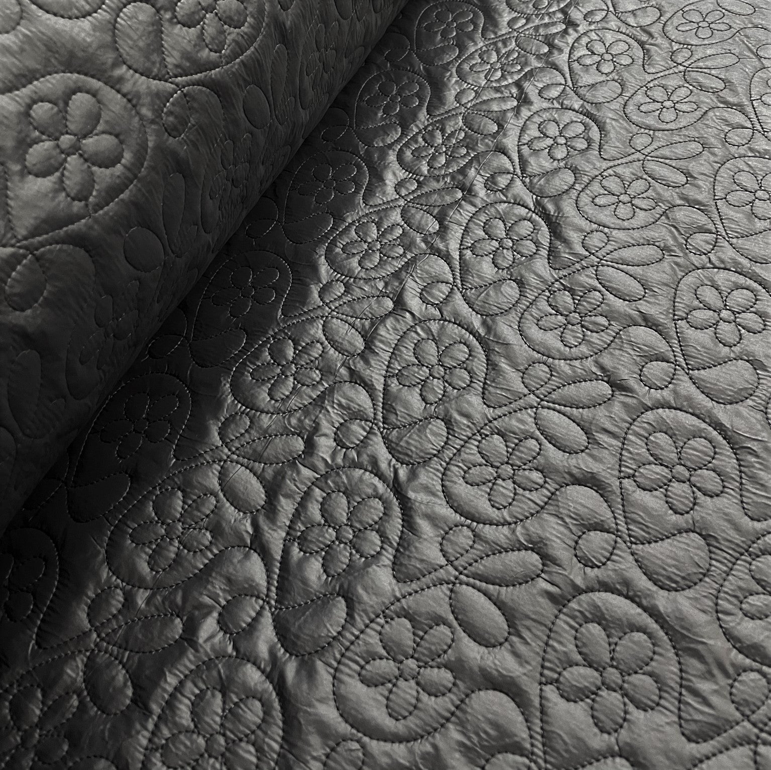 Embroidered Quilt Flowers, black